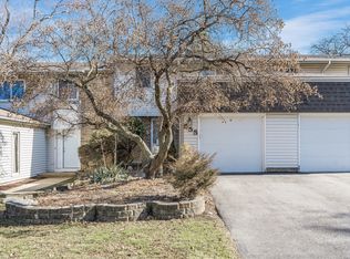 555 Monroe Rd, Bolingbrook, IL 60440