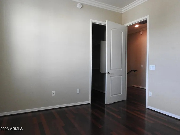 121 N California St #22 — Photo 17
