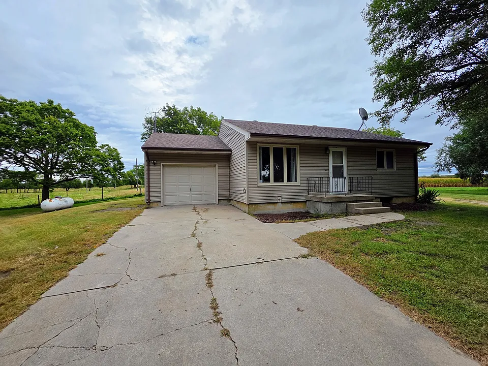 1510 E Stolley Park Rd
