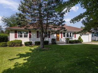 2294 Butlin Dr, Beloit, WI 53511