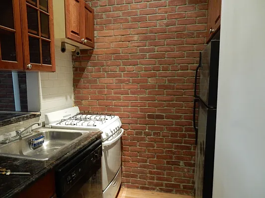 Rented by Aimee Grodanz, LREB | media 12