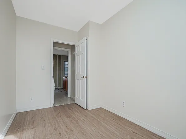 599 18th Street image 17 of 44