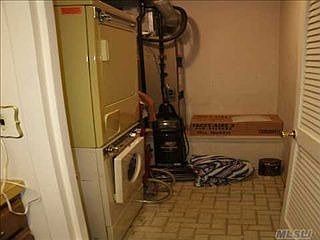 3rd image of 844 Golf Ln
