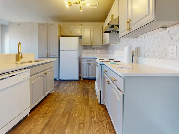 1004 S Main St #5, Stillwater, OK 74074