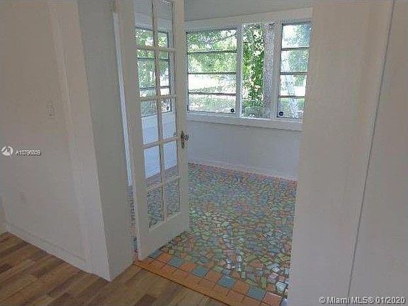 3rd image of 3800 Oak Ave #3800