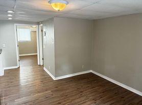 2146 Inwood Ter
