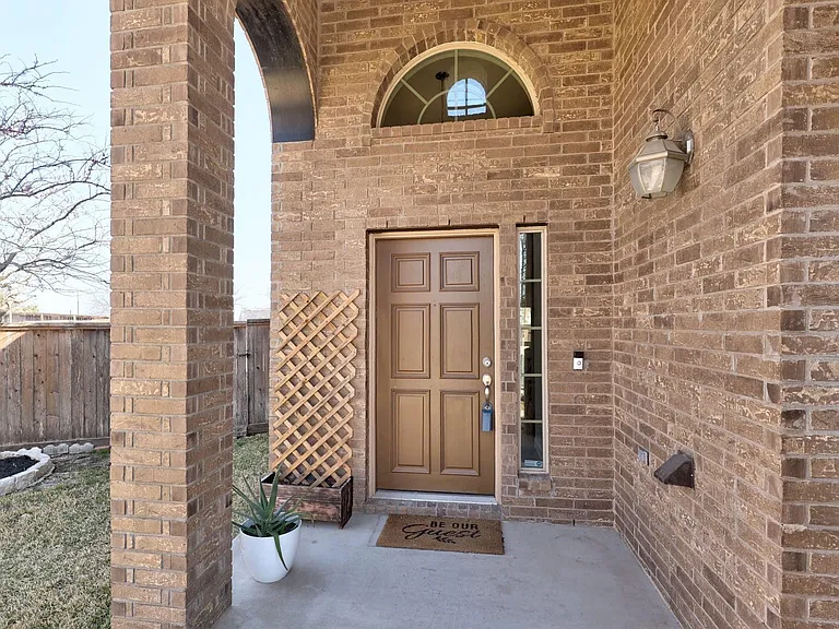 1301 Sunny Meadows Loop — Photo 3