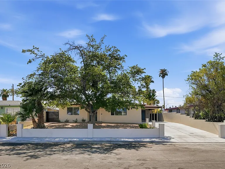 1800 8th Pl — Photo 13