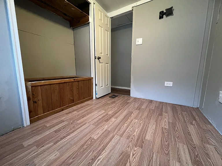 236 Thor Ln — Photo 7