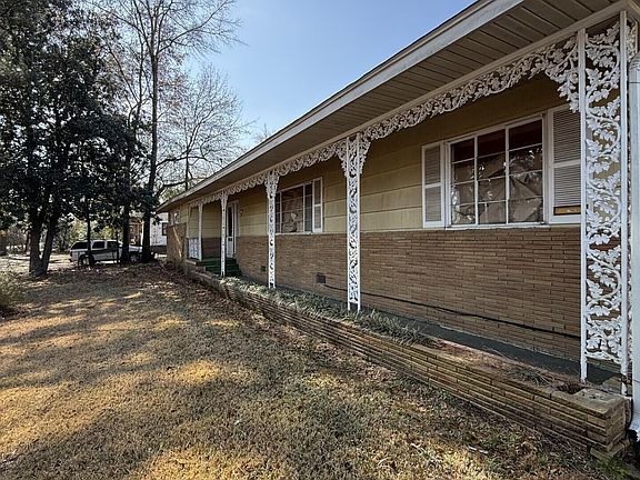 2nd image of 4407 Sunset Dr