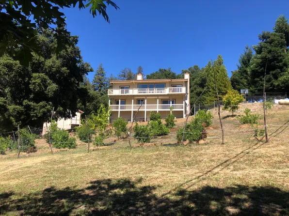 24590 Miller Hill Rd, Los Gatos, CA 95033