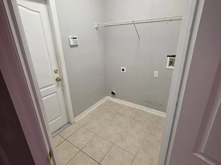 10130 Granite Bay Dr — Photo 5