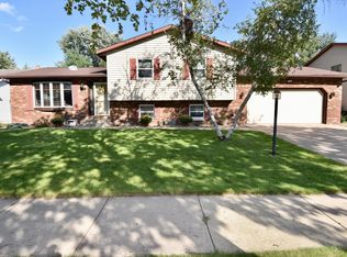 1316 Cliffview Ave, Onalaska, WI 54650