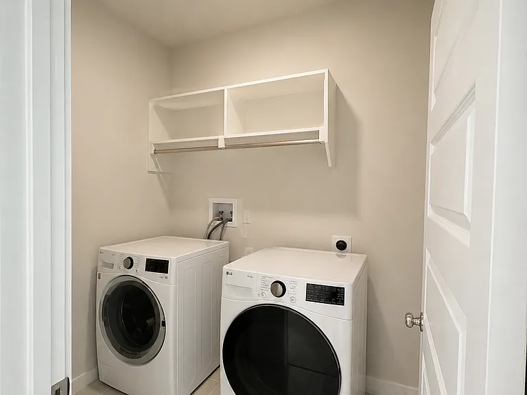 225 Mountain Meadow Ln — Photo 12