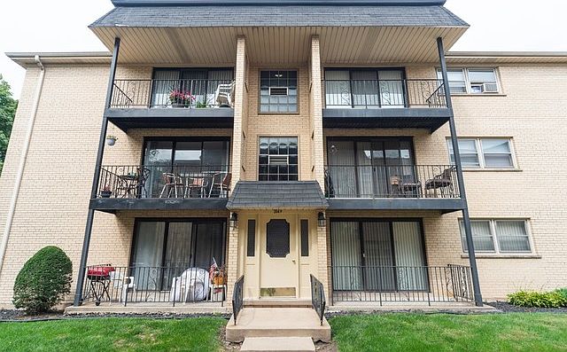 1st image of 2049 N Harlem Ave APT 2E