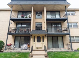 2049 N Harlem Ave APT 2E, Chicago, IL