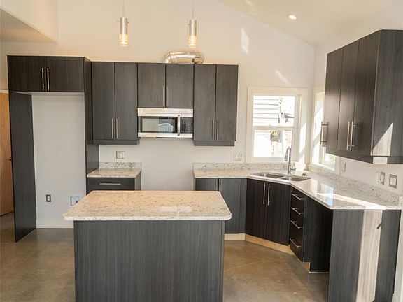4th image of 3335 Auchinachie Rd