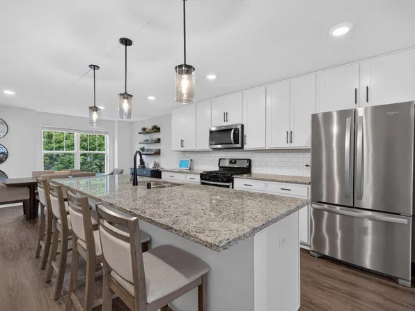748 Midtown Ln #2, New Brighton, MN 55112