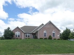 23348 Augusta Dr, Washington, IL 61571