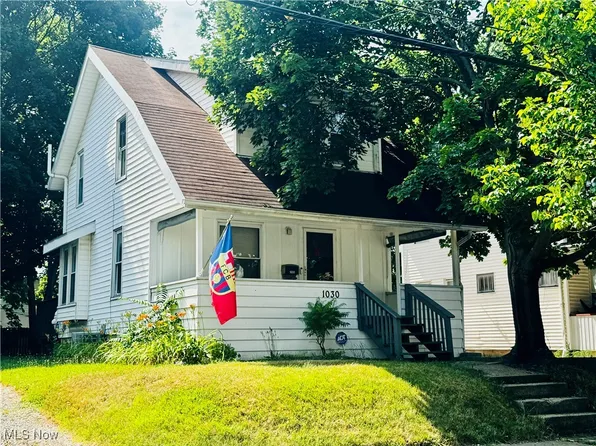 1030 Pitkin Ave, Akron, OH 44310