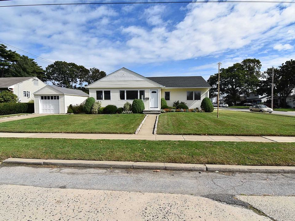 1st image of 2111 Jackson Ave