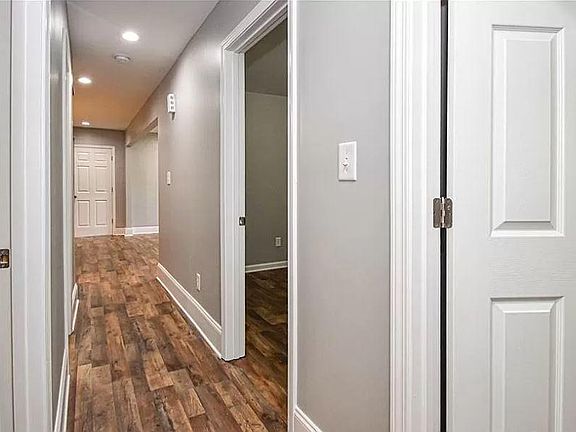 2nd image of 3016 Fallswood Dr