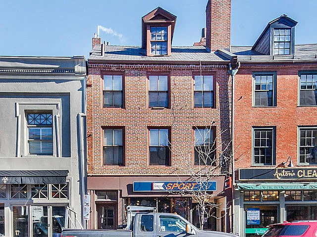 Charles St