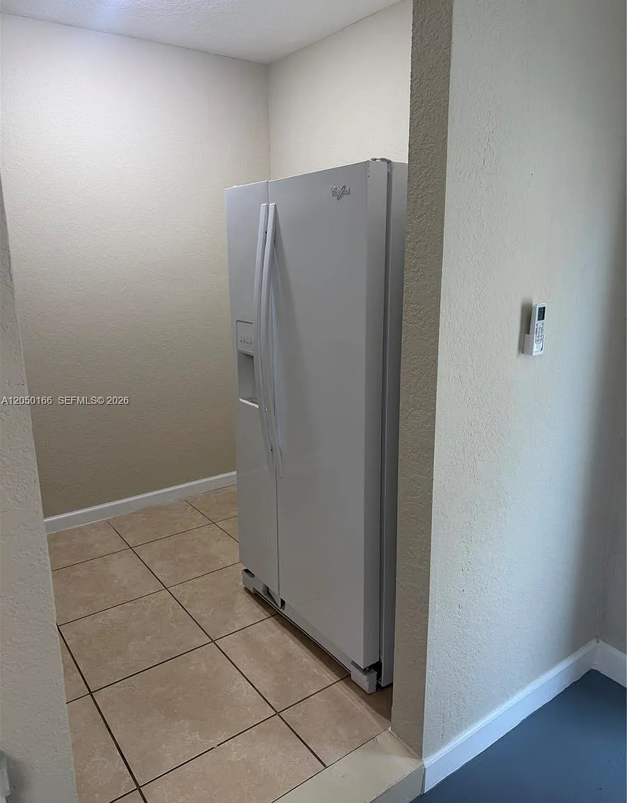 Spicewood Sub — Photo 4