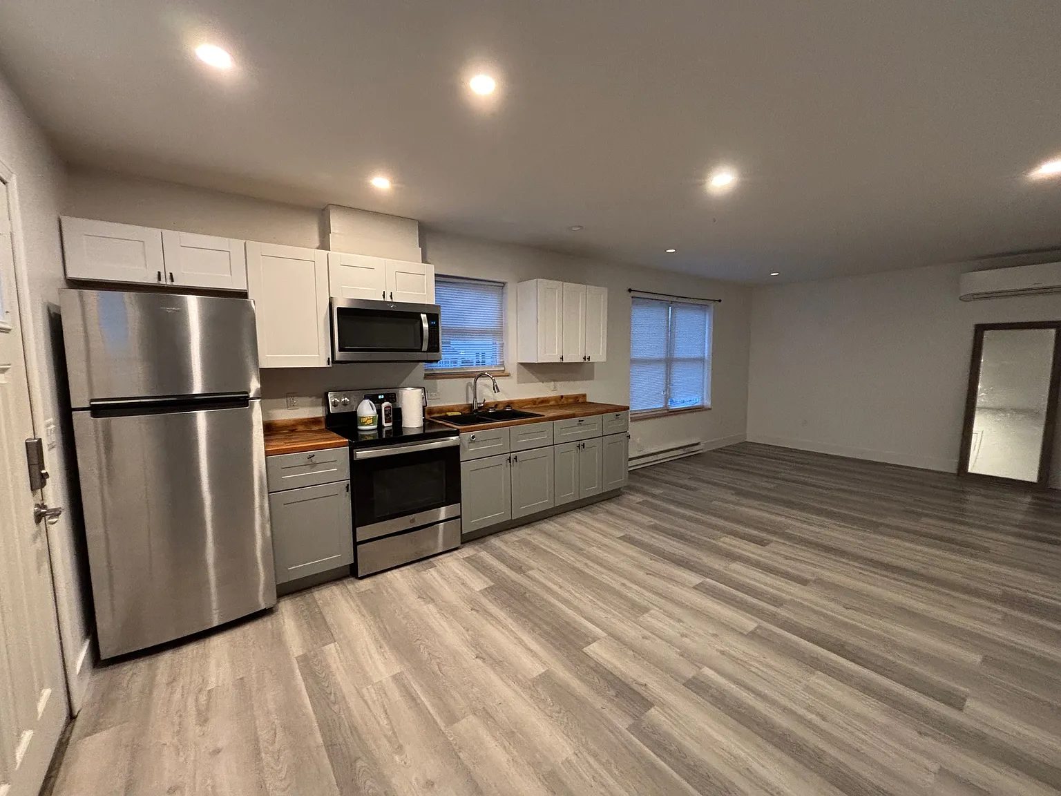 107 Center St — Photo 1