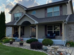 2192 Gallant Fox Way, Saint Johns, MI