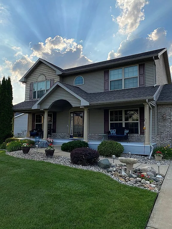 2192 Gallant Fox Way photo 1