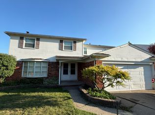 17201 Evans St, Southfield, MI 48076