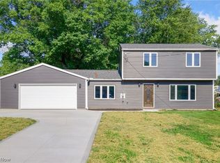 1519 Whitehall Dr, Mogadore, OH