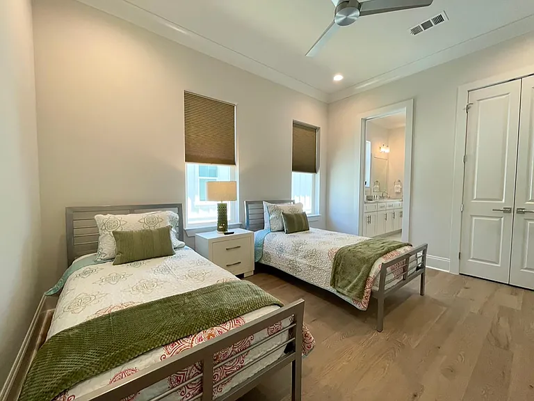 33 Sunset Key Ct — Photo 26