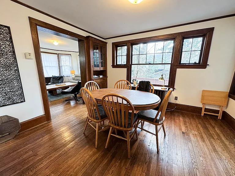 118 Wait Ave — Photo 14