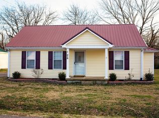 106 Demase St, Portland, TN 37148