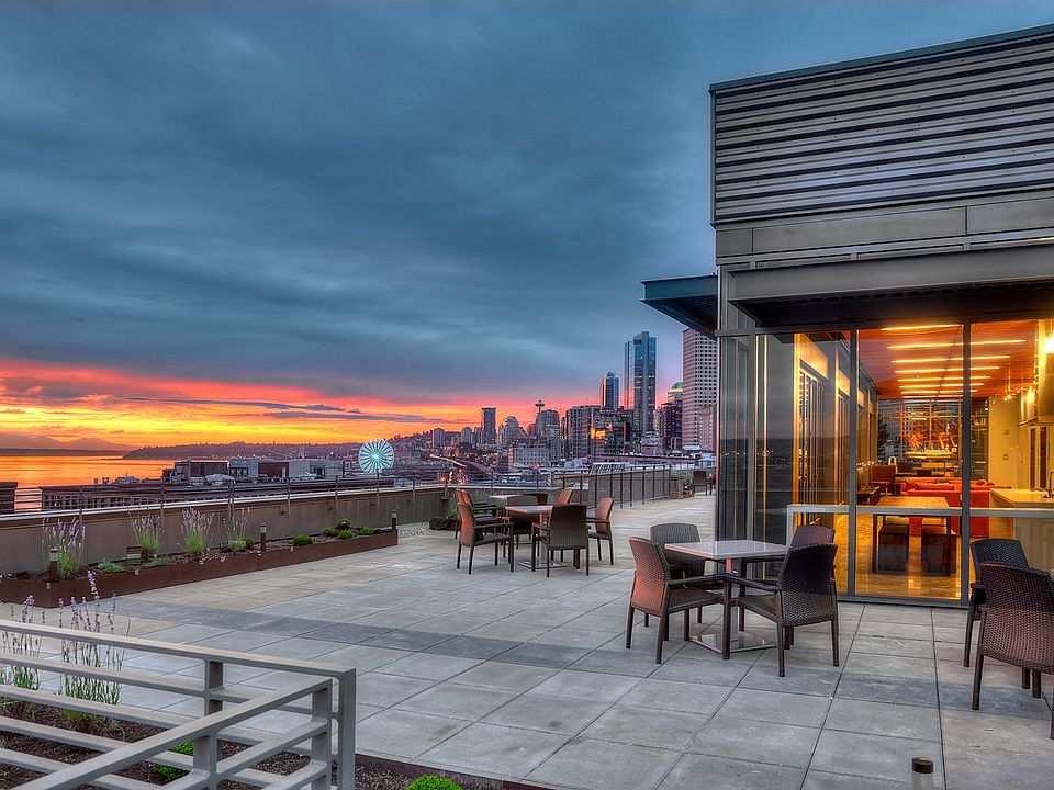 The Nolo Rooftop Deck