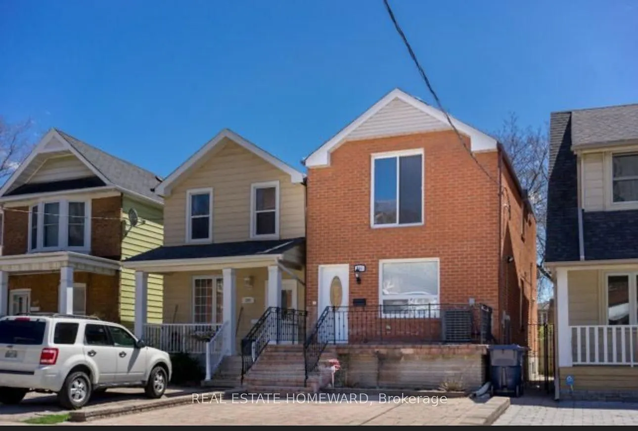 3 bed, $3,900 — Photo 1