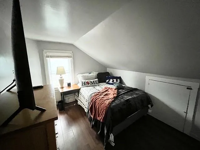 10 Hammond St #B — Photo 16