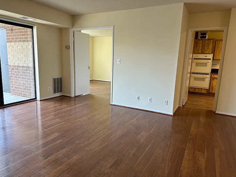 8350 Greensboro Dr #403 — Photo 11