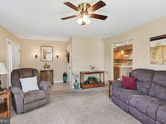 4th image of 204 Pine Crest Village Dr
