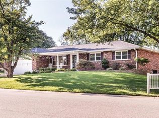 3312 Cottonwood Dr, Saint Charles, MO 63301
