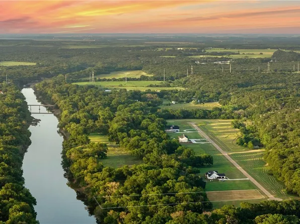 Rose Way, Aquilla, TX 76622