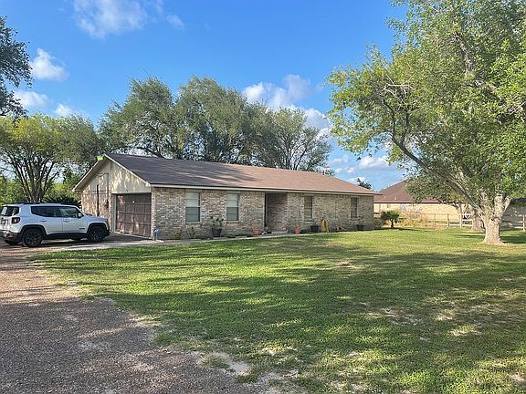 3rd image of 15125 Price Ln