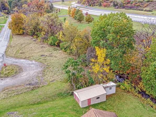 158 Wentsler Ave, New Stanton, PA 15672