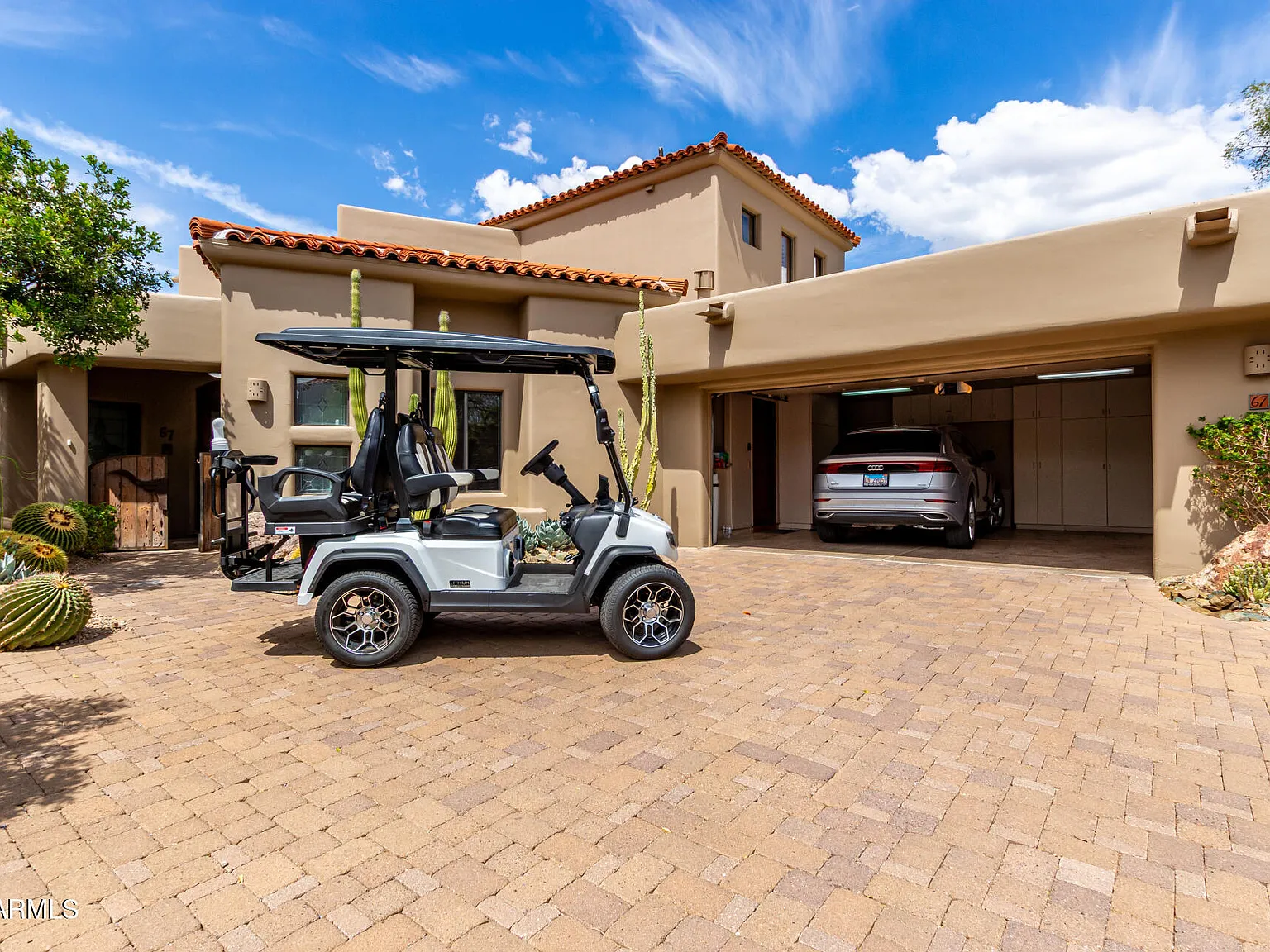 3 bed, 3.0 bath, 2448 sqft, $5,000 — Photo 3