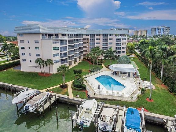 2nd image of 270 N Collier Blvd #6121