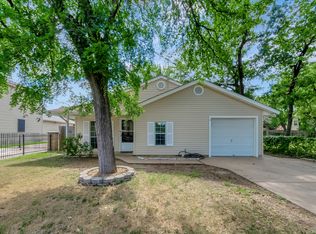 3600 Mohawk Trl, Lake Worth, TX 76135