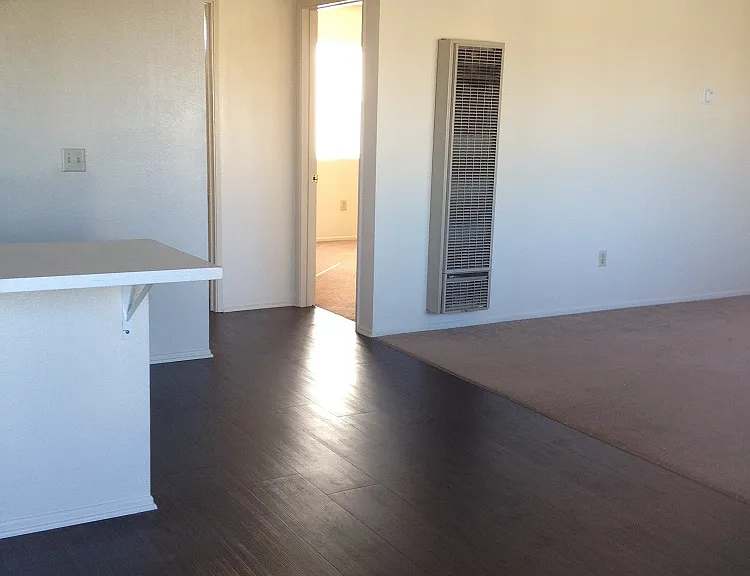 13815 Hawthorne Way #5 — Photo 2