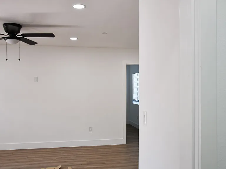 160-162 S Citrus St — Photo 19